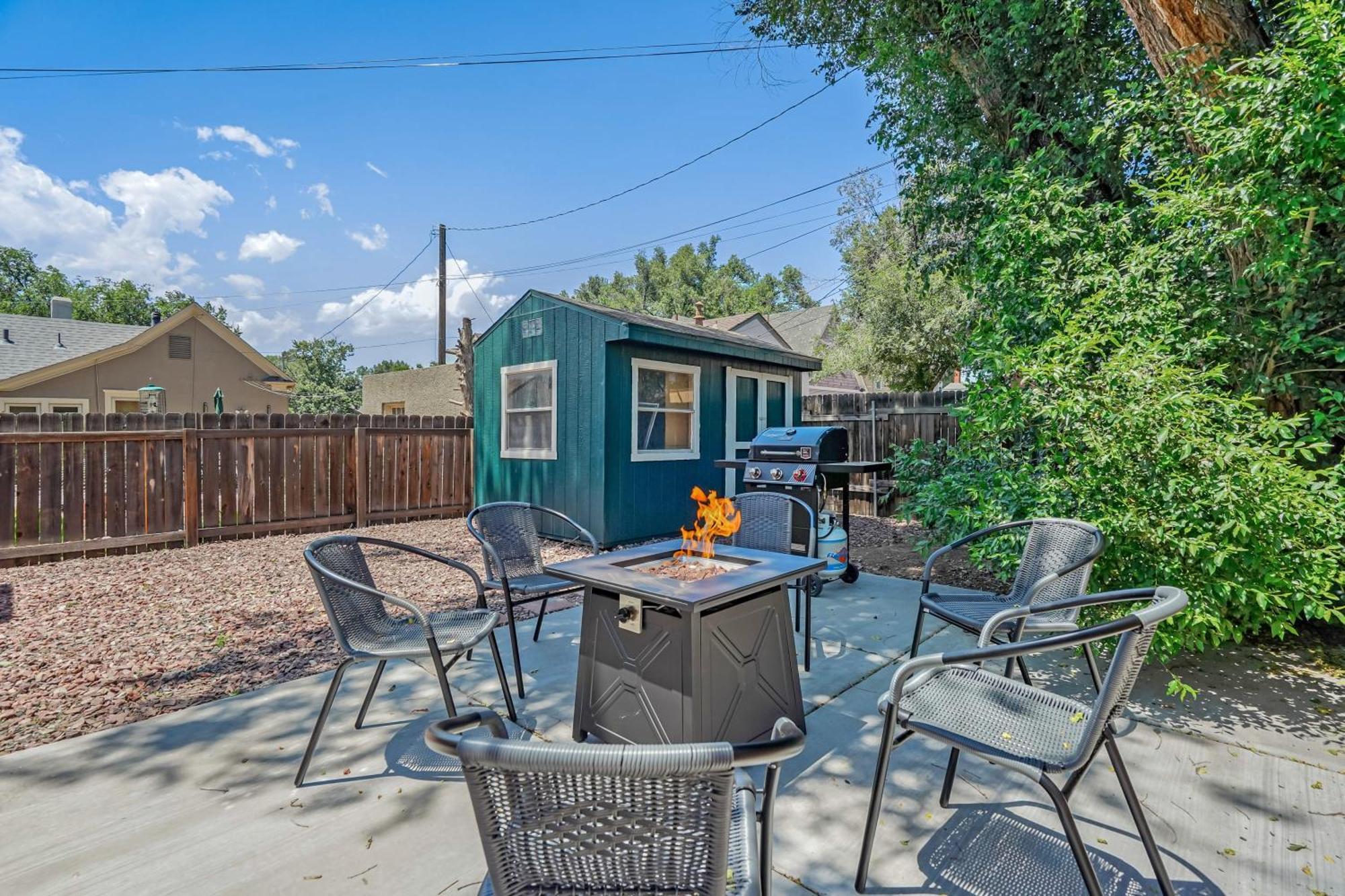 Villa Neighborly Heights - Downtown King Bbq Fire Pit Colorado Springs Exterior foto